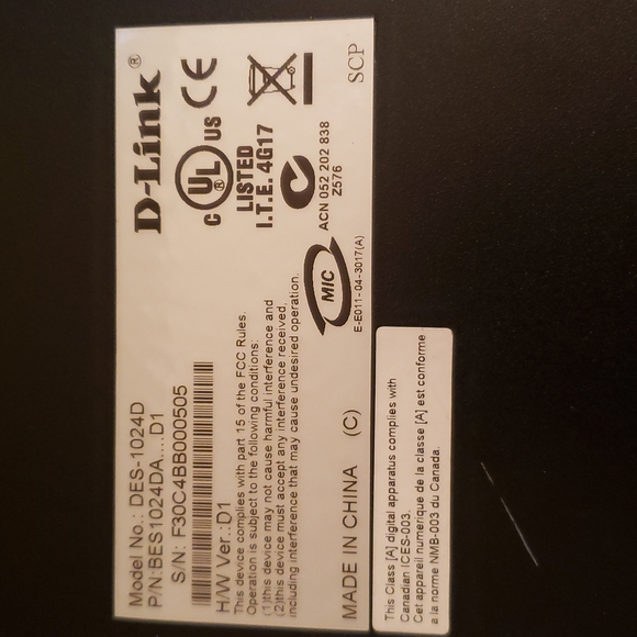 D-Link 10/100 SWITCH DES-1024D rack switch - Picture 8 of 9